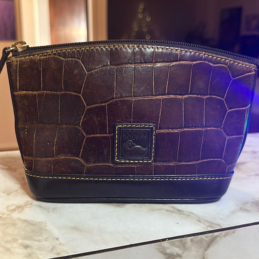 Dooney and Bourke clutch brown crocodile pattern